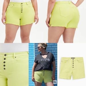 Torrid denim shorts size 18